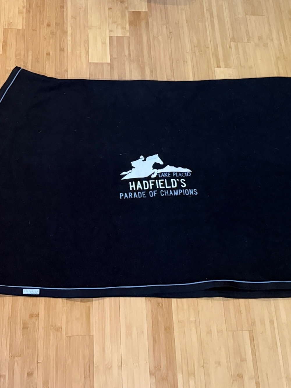Hadfields Lake Placid Horse Wool Dress Sheet